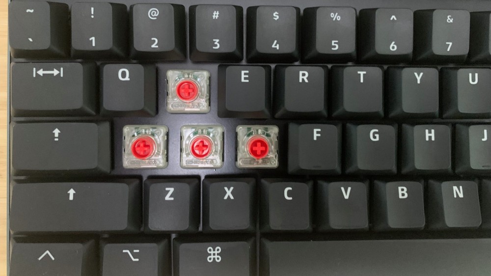 MacTigr Cherry MX Low Profile Red key switches revealed