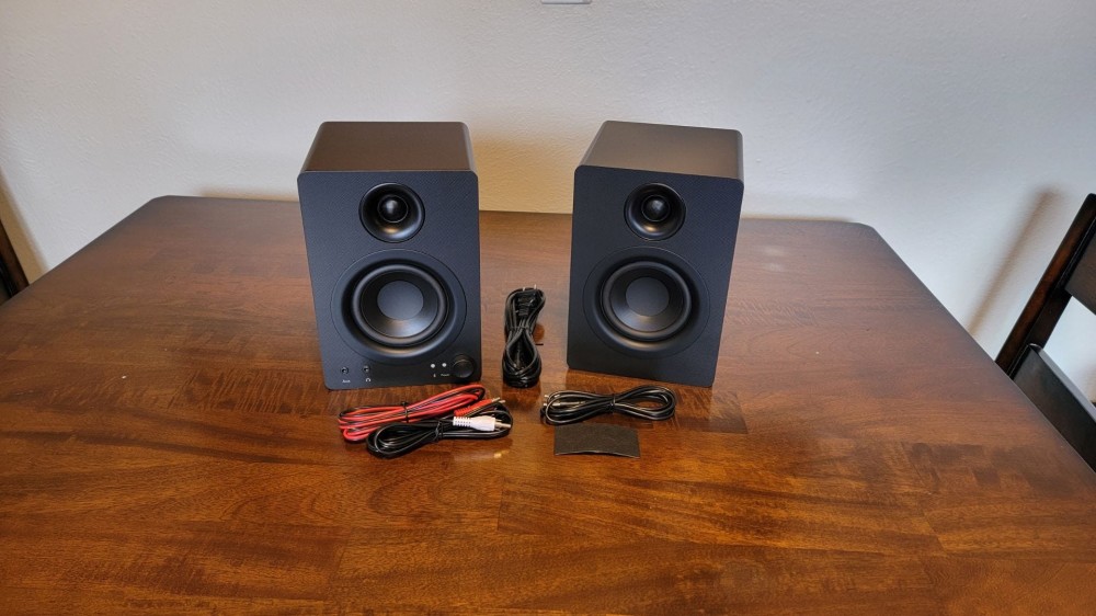 MonoPrice DT-3BT desktop speakers box contents