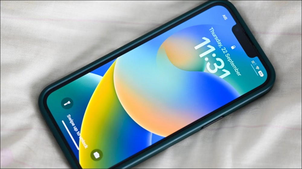 iOS 16 lock screen on an iPhone